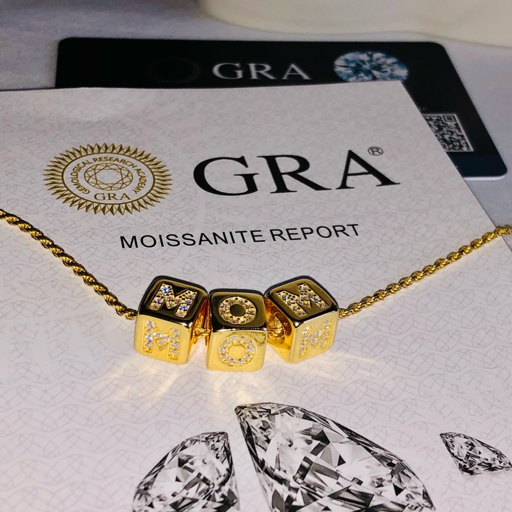 VVS gra certified diamond moisannitte pendant for Doctors, passes diamond test - Picture 7 of 8